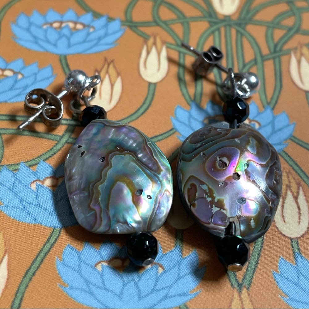 🚨🚨🚨🚨FINAL SALE!!!!🚨🚨🚨🚨 Vintage abalone chunk drop earrings